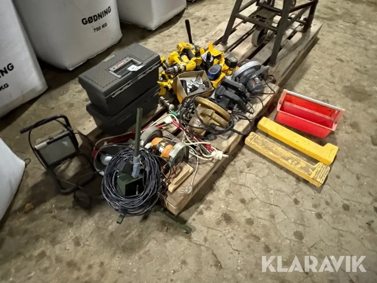 Billede 2 - Assorteret håndværktøj - 1 palle