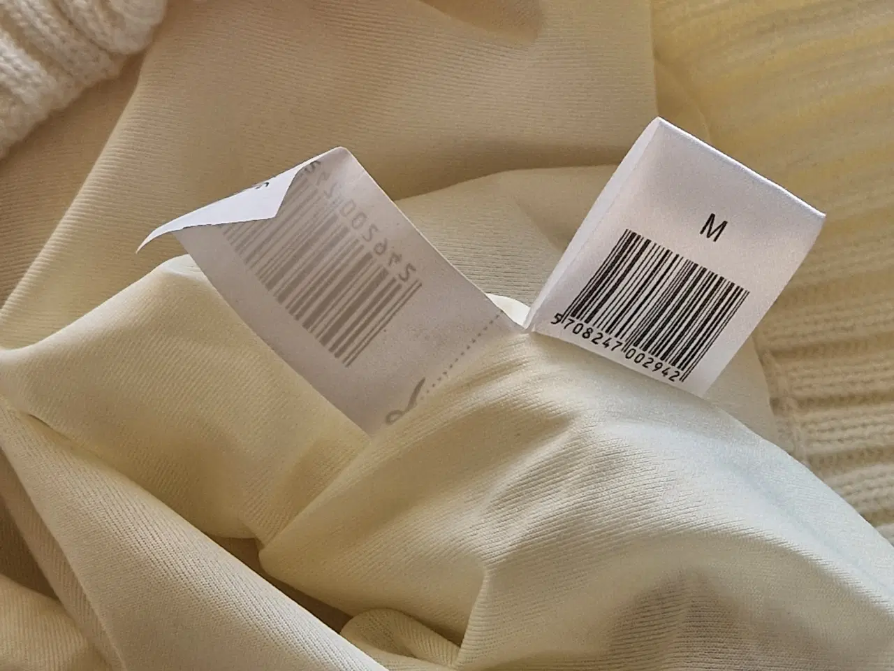 Billede 6 - Nature Resort creme sweater, størrelse M