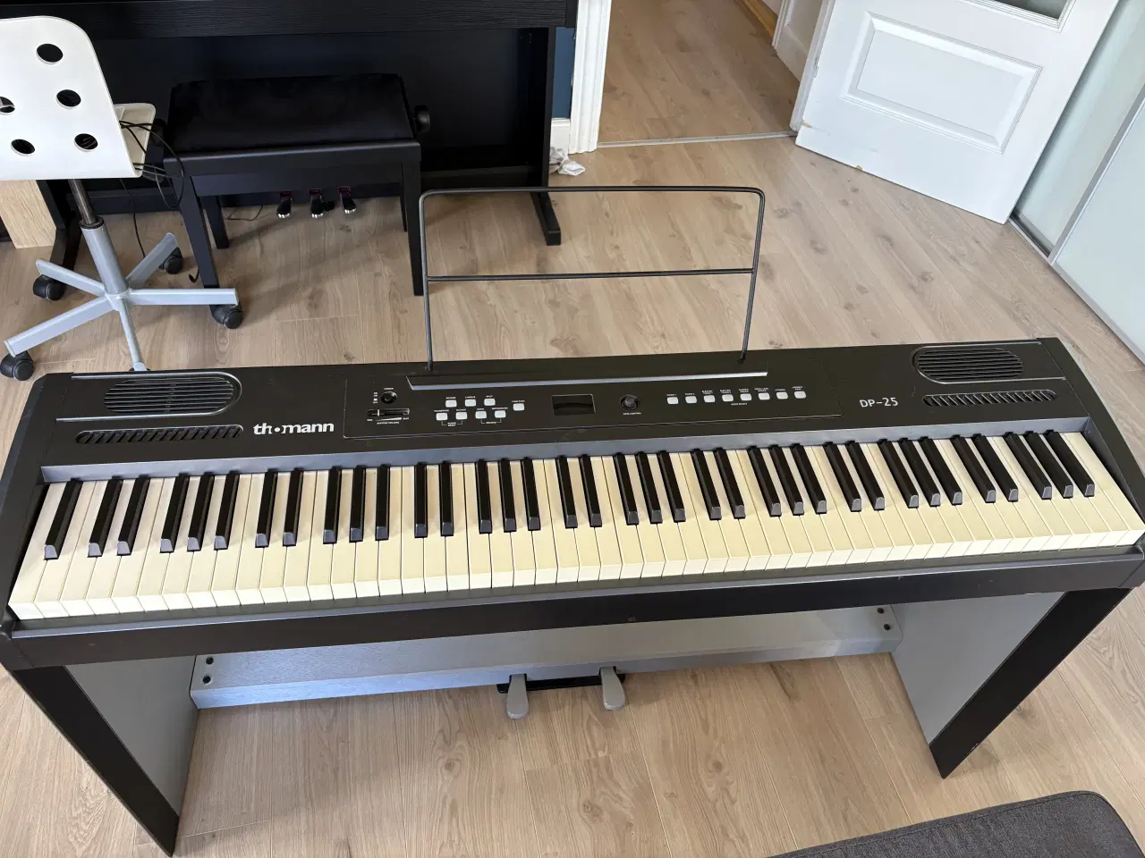Billede 1 - Thomann keyboard/elklaver i fin stand