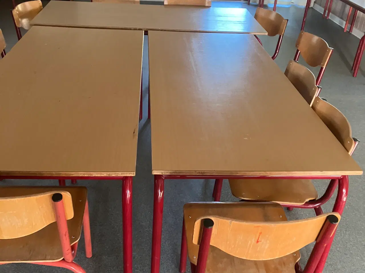 Billede 7 - Kantinestole og borde