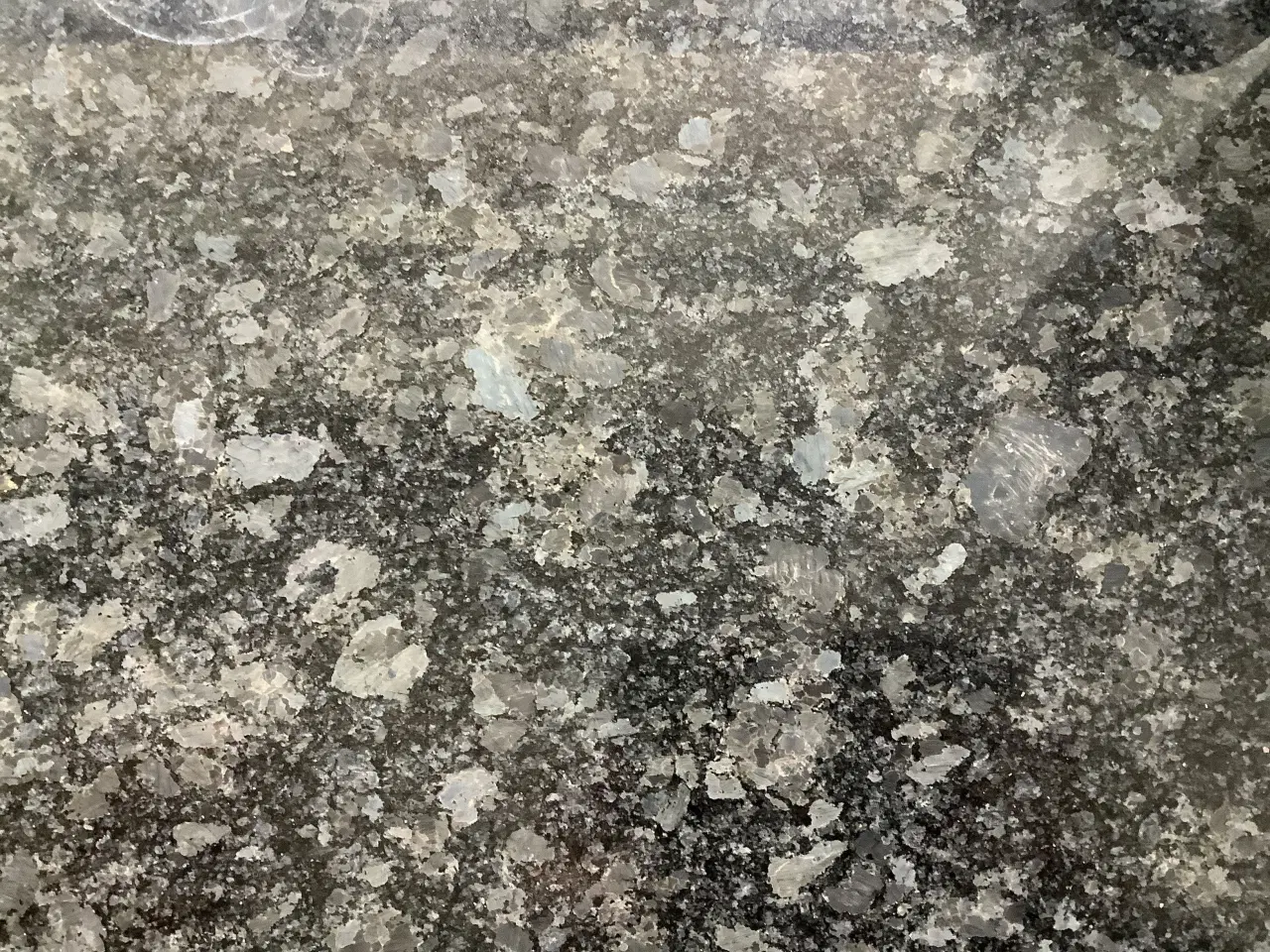 Billede 2 - Køkkenbordplade i granit