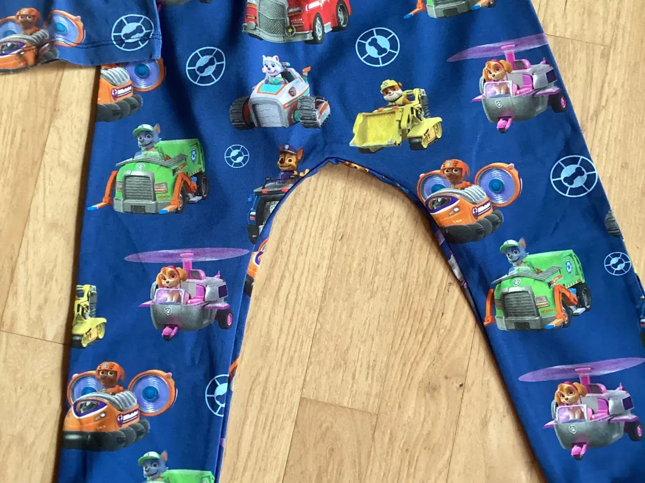 Billede 4 - Paw Patrol sæt str. 104