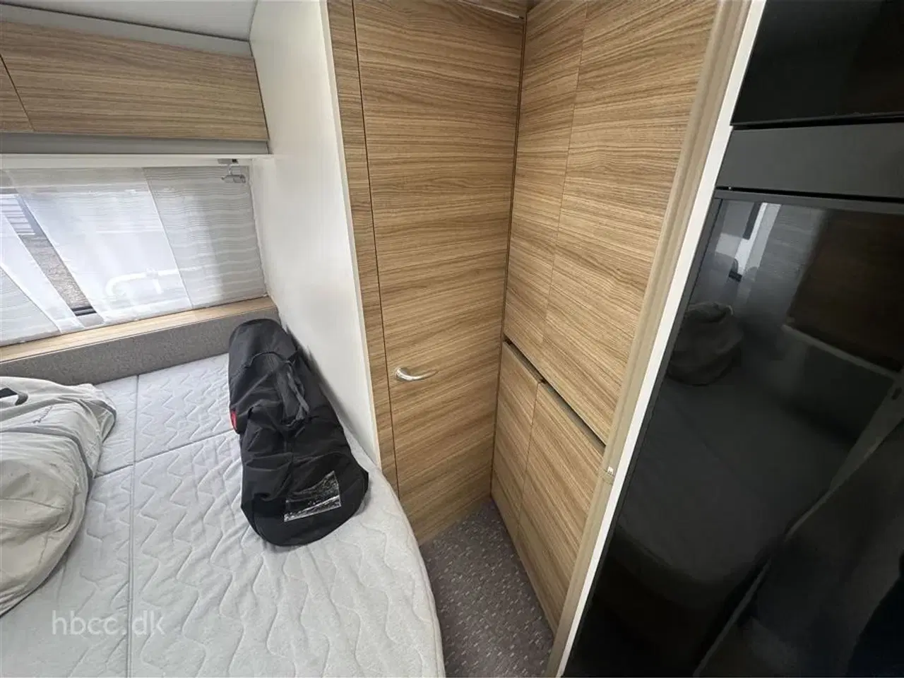 Billede 6 - 2018 - Adria Altea 402 PH   Adria Altea 402 PH (2018) – Let og kompakt vogn med mover &amp;amp; fortelt