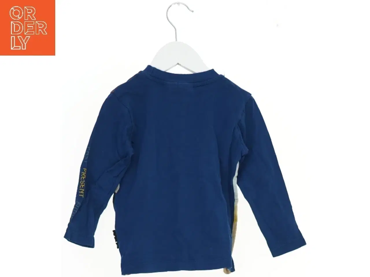 Billede 2 - Langærmet bluse med bymotiv fra Molo (str. 92)