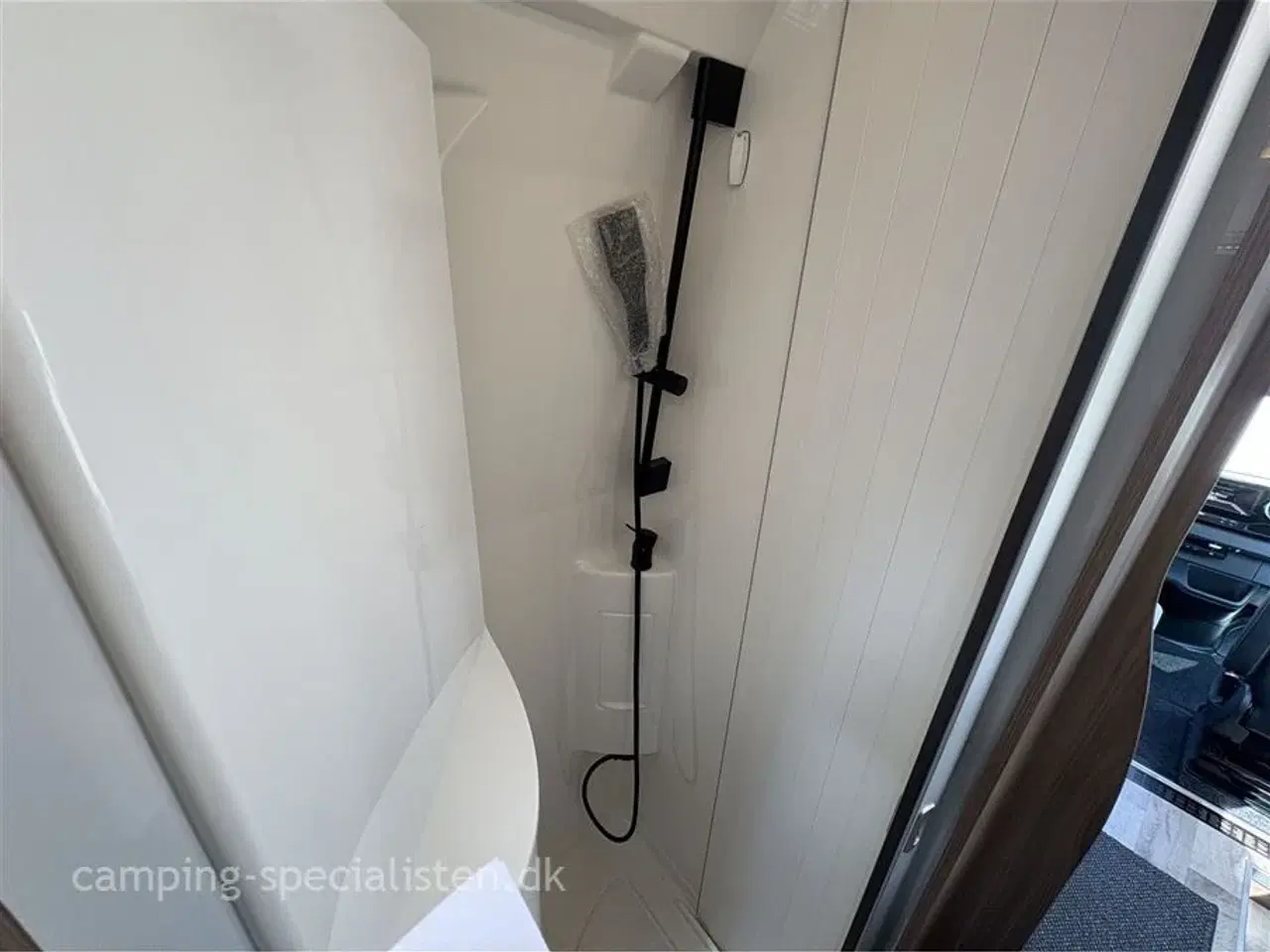 Billede 16 - 2025 - Kabe Van 690 LB Mercedes   Kabe Van 690 LB 2025 Mercedes - Se den nu hos Camping-Specialisten.dk
