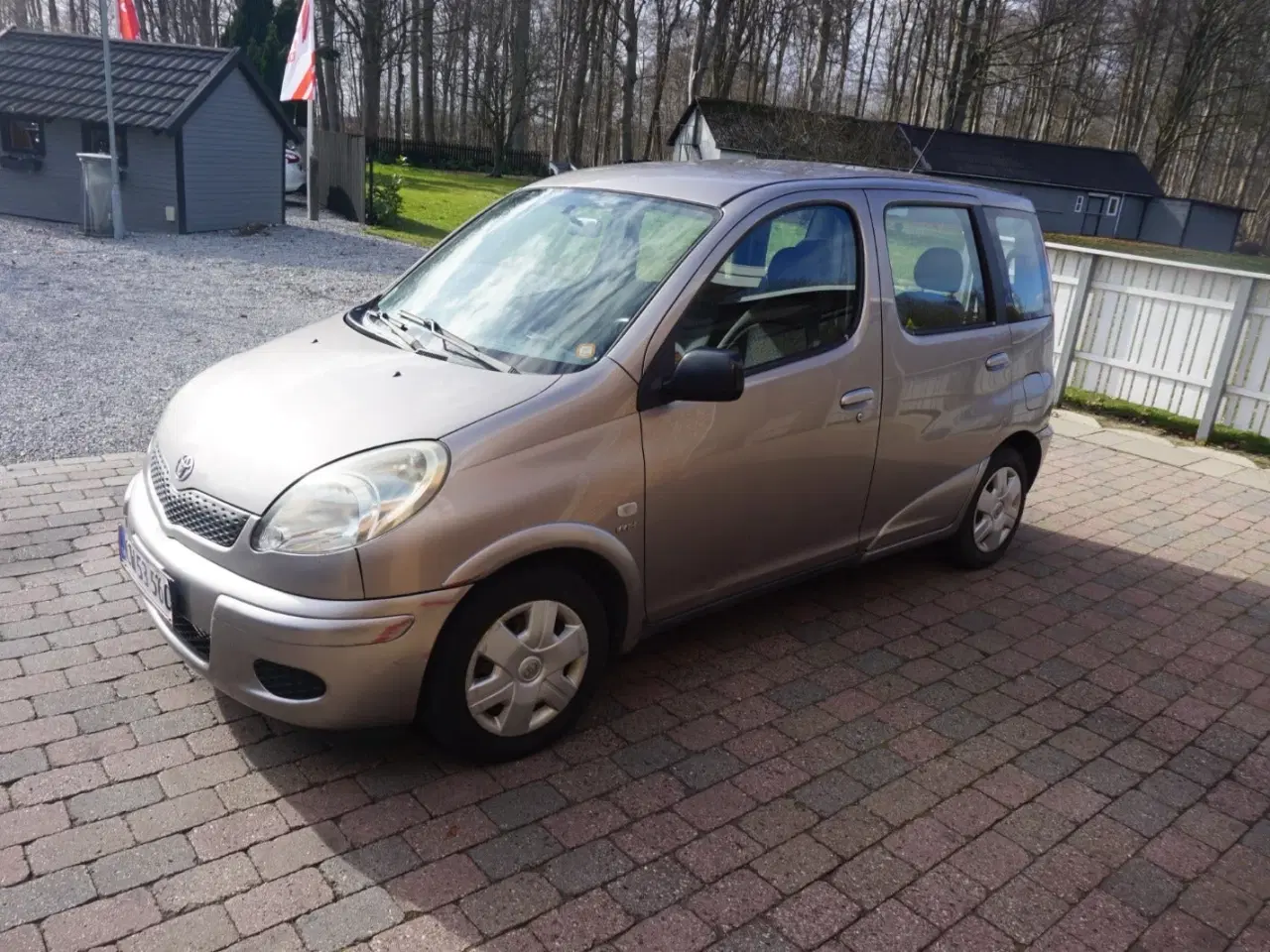 Billede 2 - Toyota Yaris Verso 1,3 Terra