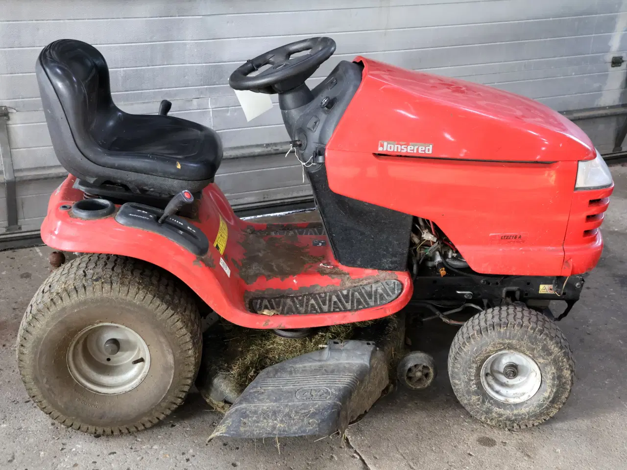 Billede 10 -  Jonsered LT2218A havetraktor