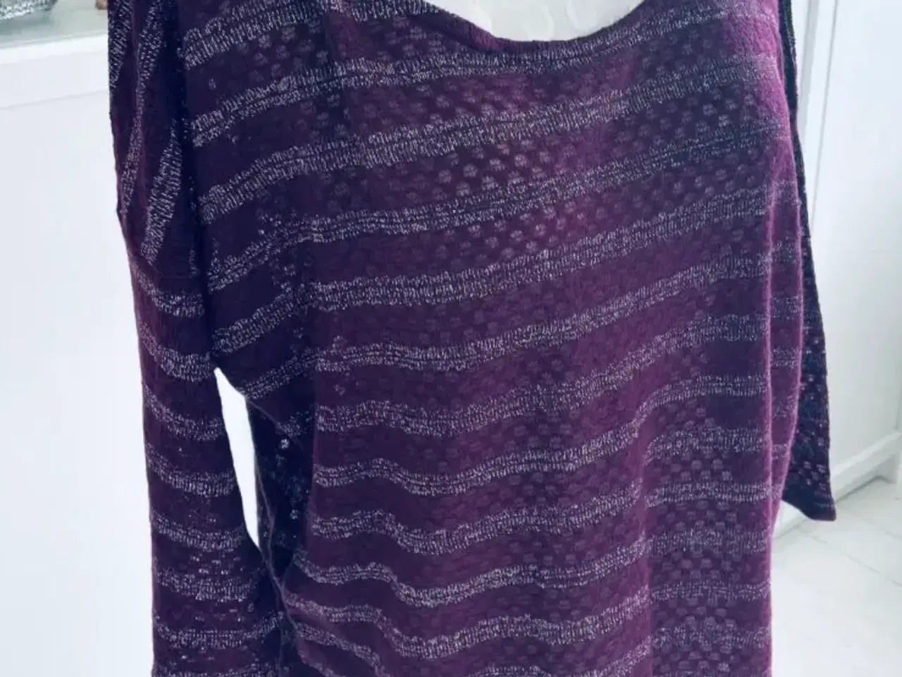 Billede 3 - Strik / bluse i god stand 