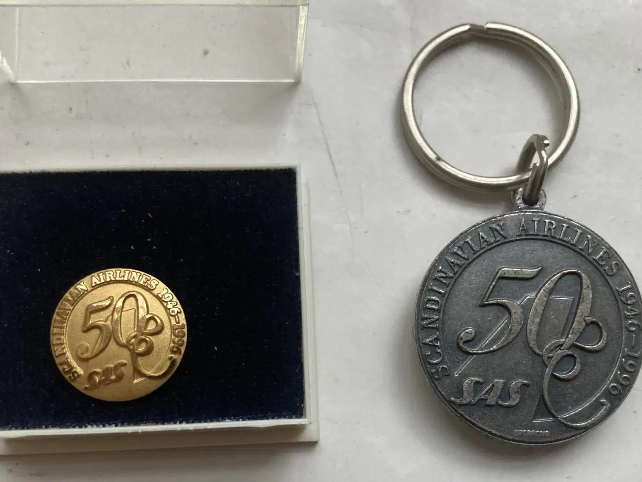 Billede 1 - Emblem & Nøglering Flyselskab SAS 50 år