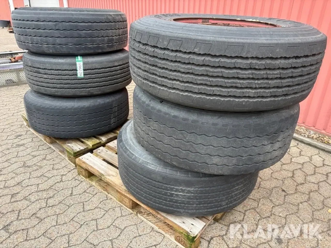 Billede 4 - Dæk med fælg 385/65R22.5 - 6 styks