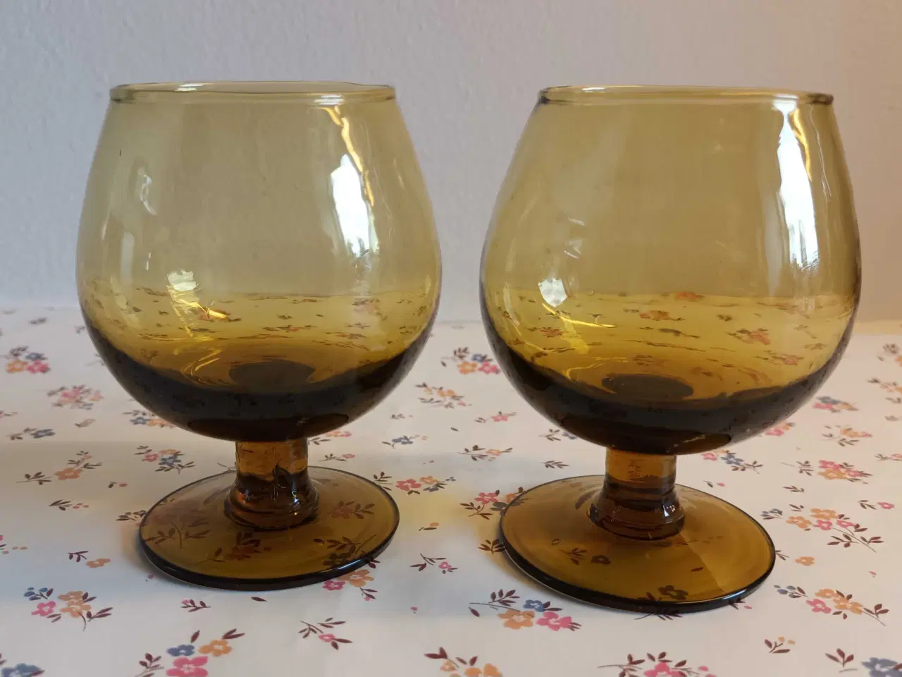 Billede 2 - 2 ravfarvede cognacglas 