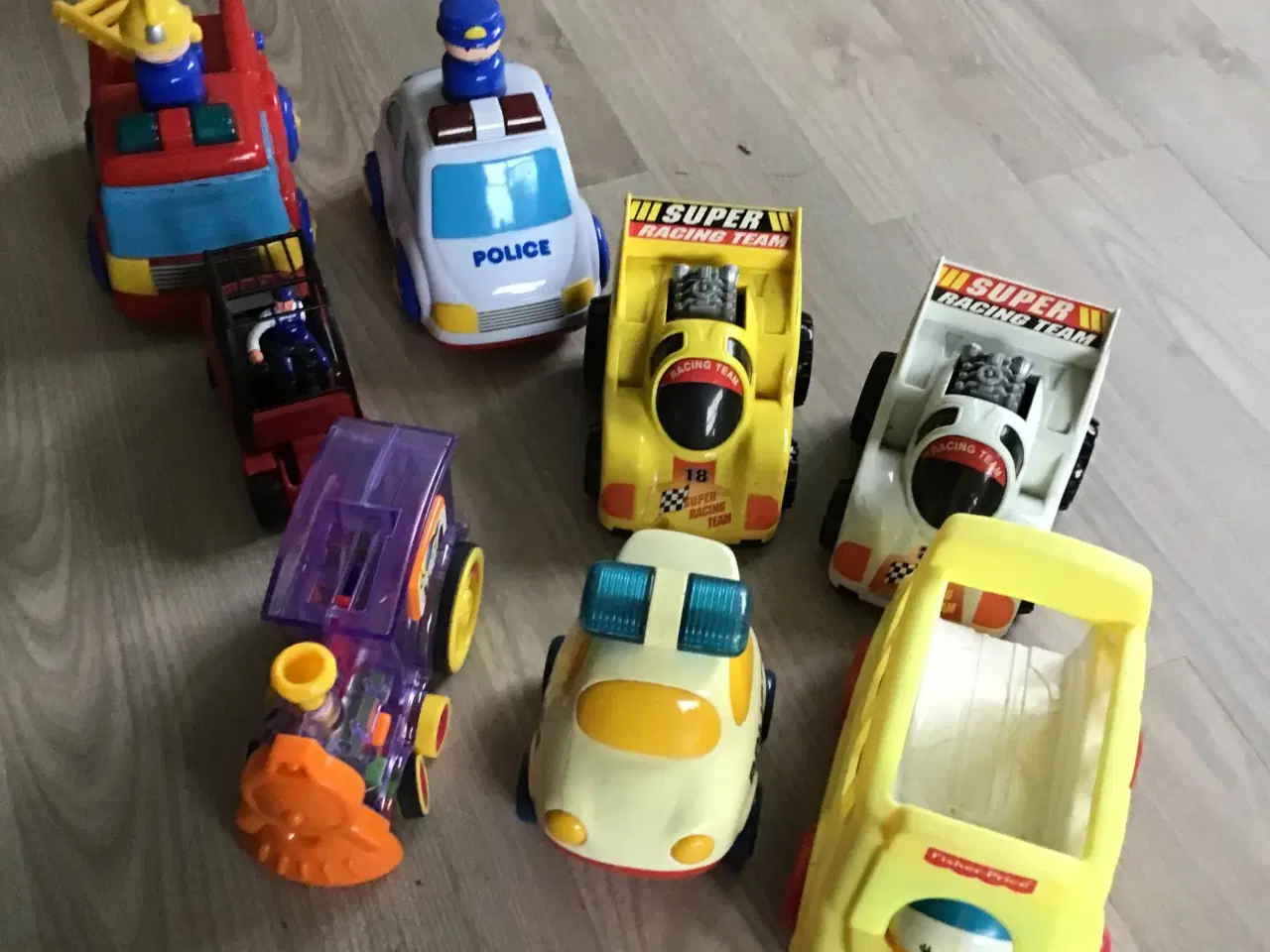 Billede 1 - Legetøjsbiler