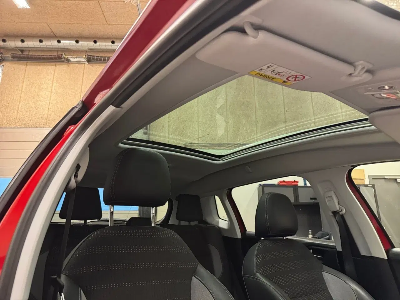 Billede 16 - Peugeot 2008 1,6 BlueHDi 100 Allure Sky