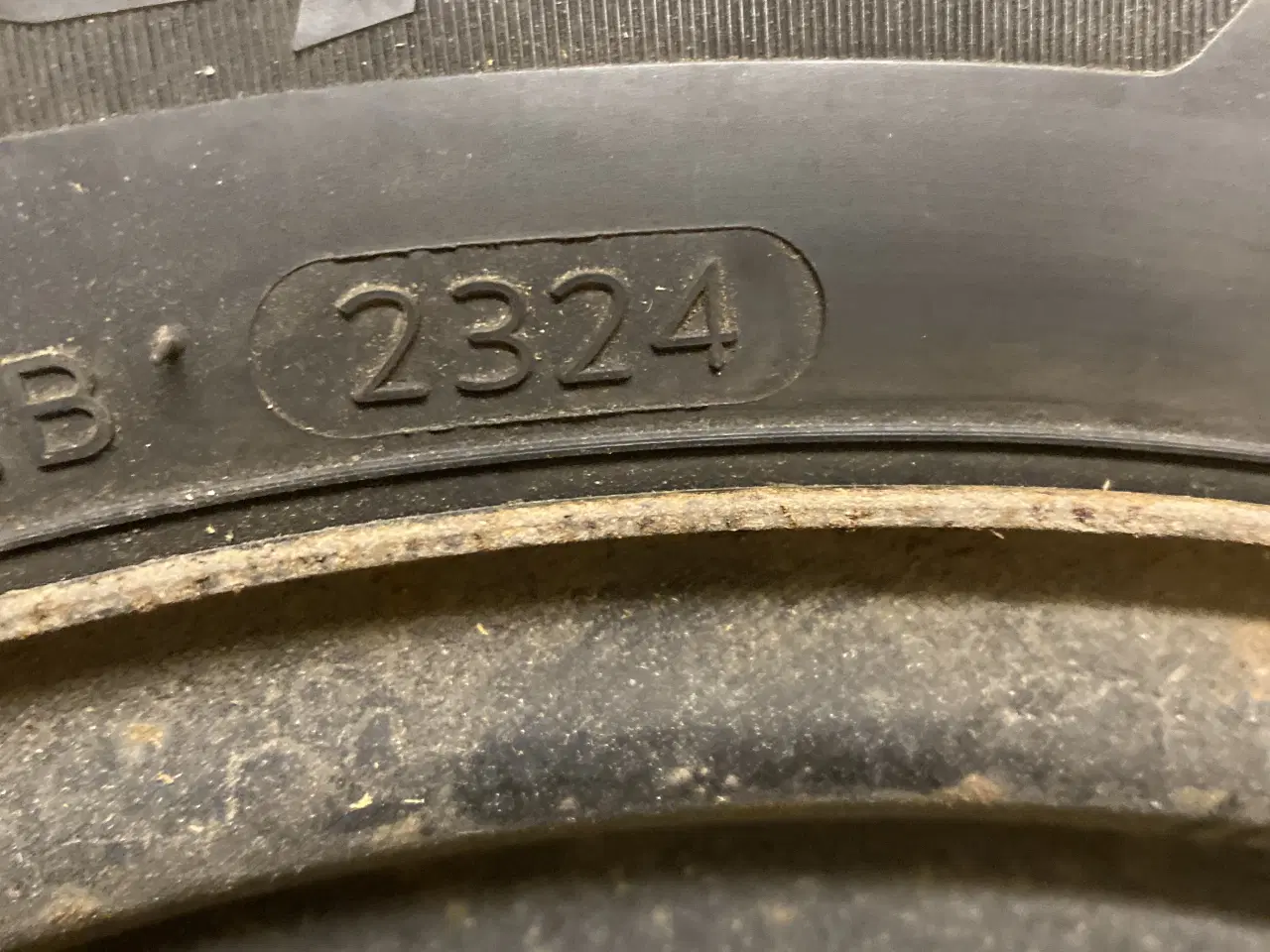 Billede 6 - Vinterdæk165/60/15 på stålfælge med meget mønster