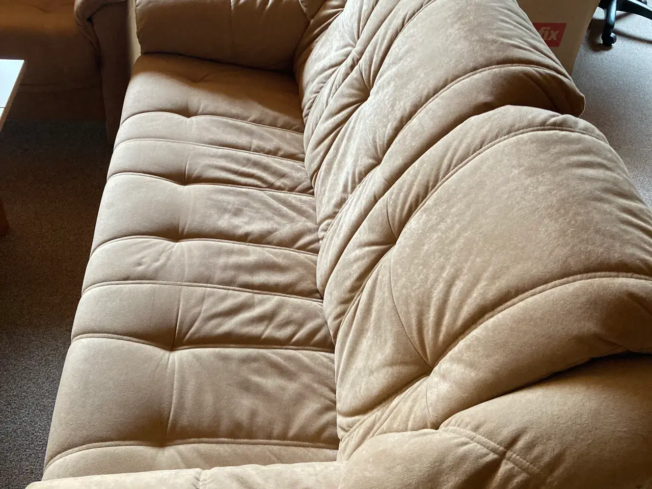 Billede 2 - Sofa gruppe m bord 