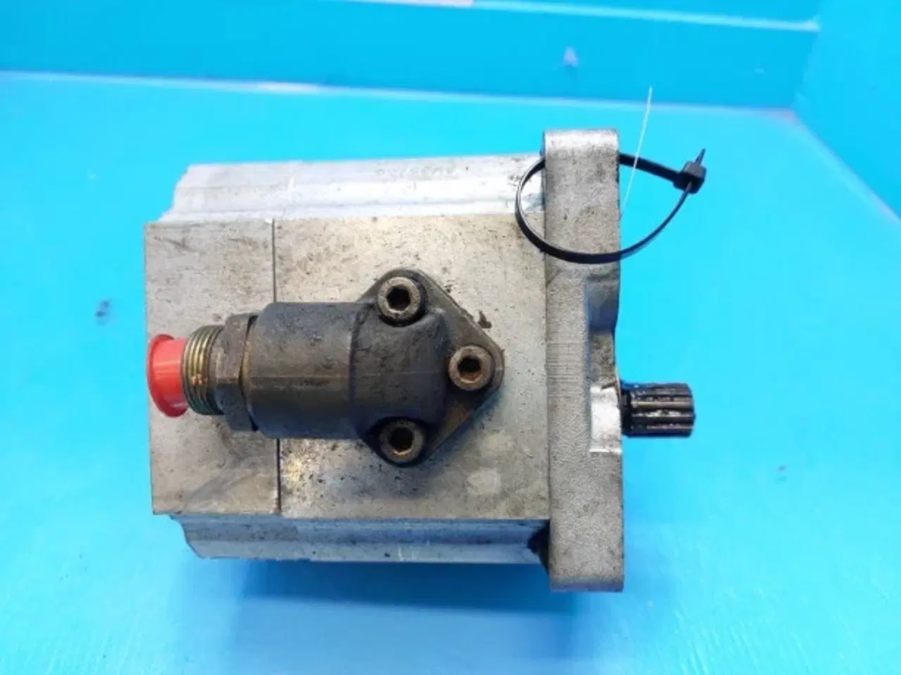 Billede 9 - New Holland FX 38 Hydraulikmotor 84043509