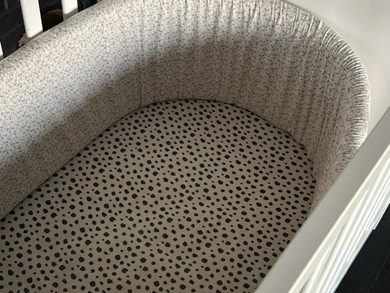 Billede 4 - Tremmeseng med tilbehør