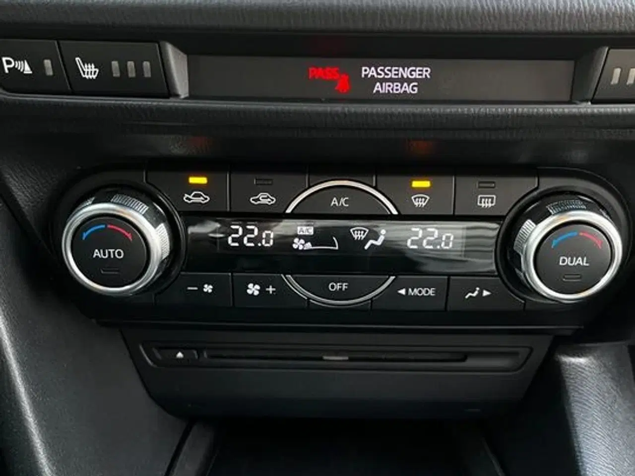 Billede 13 - Mazda 3, med alt i udstyr