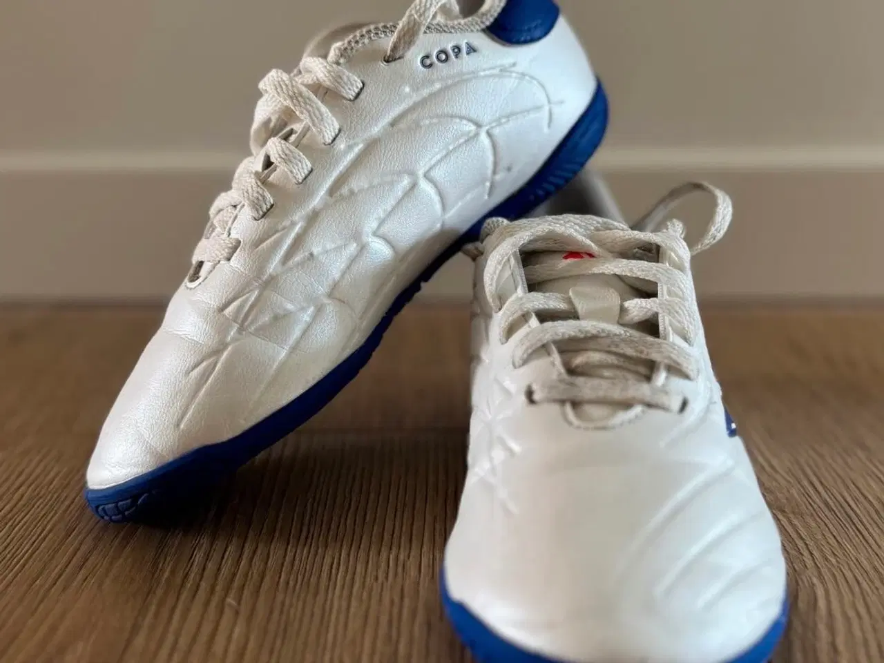 Billede 4 - Indendørssko fra Adidas str. 30