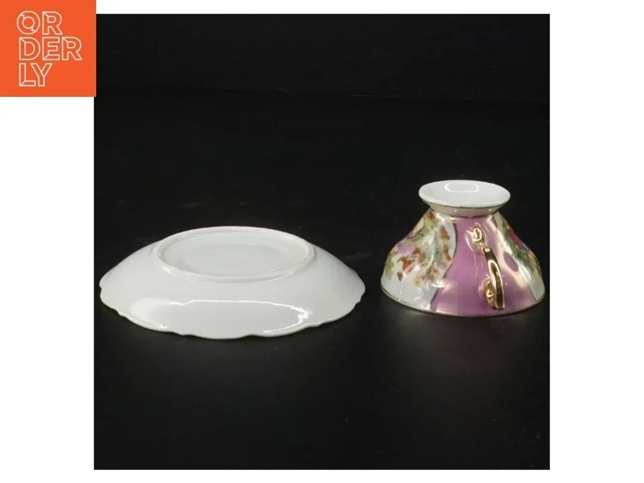 Billede 2 - Porcelænskop og underkop (str. Diameter 11,5 cm op 7 x 4 cm)