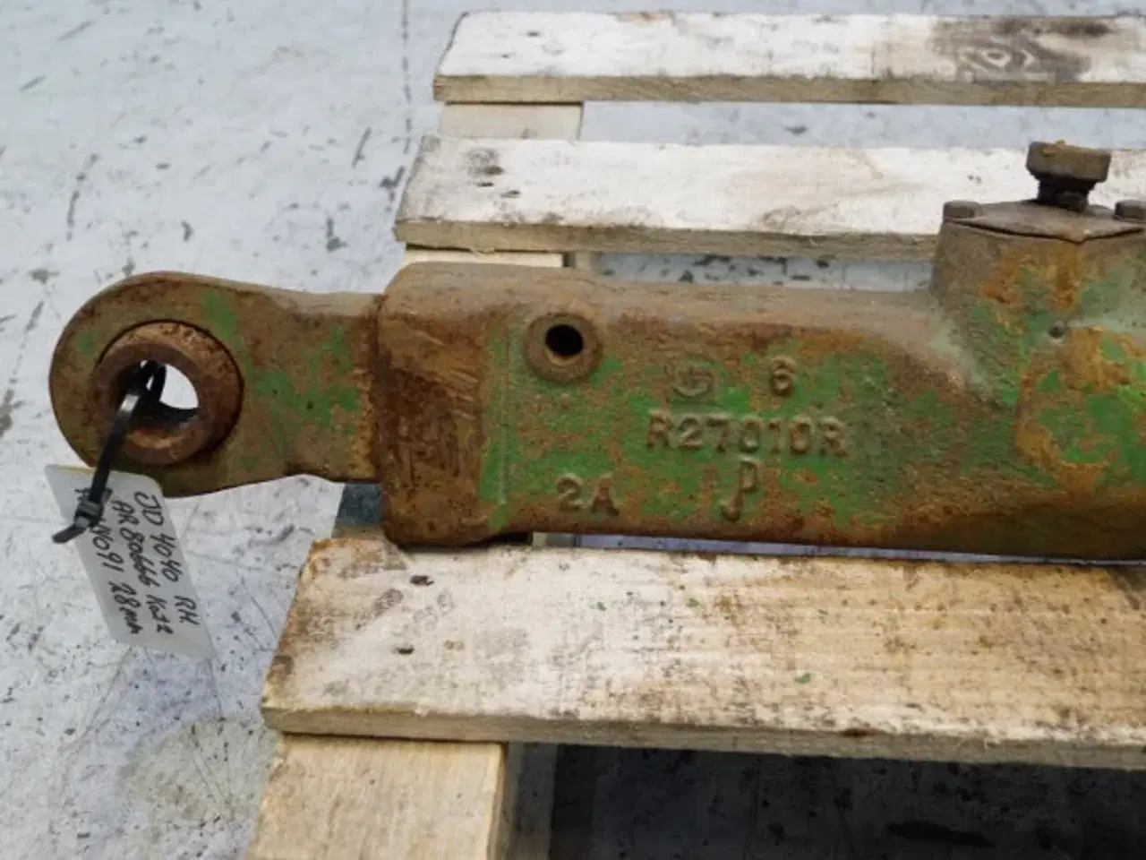 Billede 2 - John Deere 4040 L.H. Liftarm AR80667