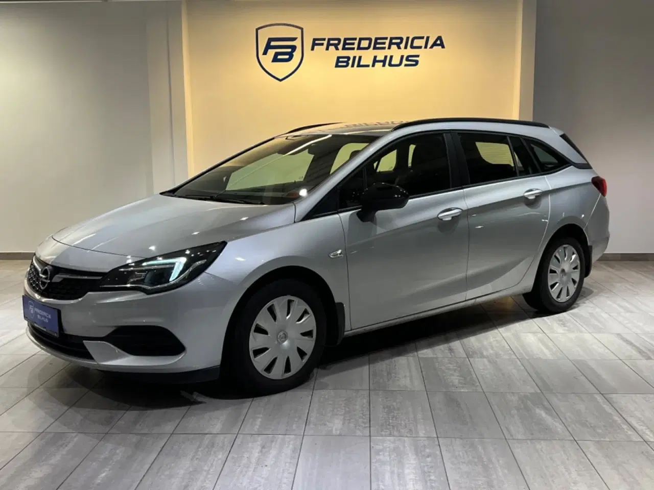 Billede 1 - Opel Astra 1,2 T 110 Edition