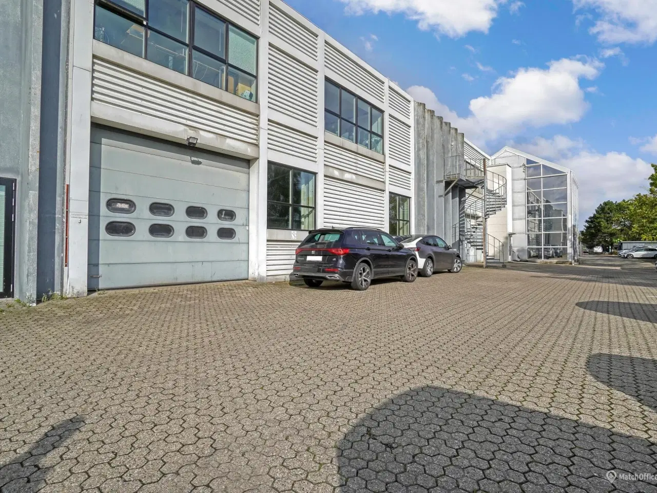 Billede 8 - Nyistandsatte kontor- og lagerlokaler med adgang til elevator (1. sal)