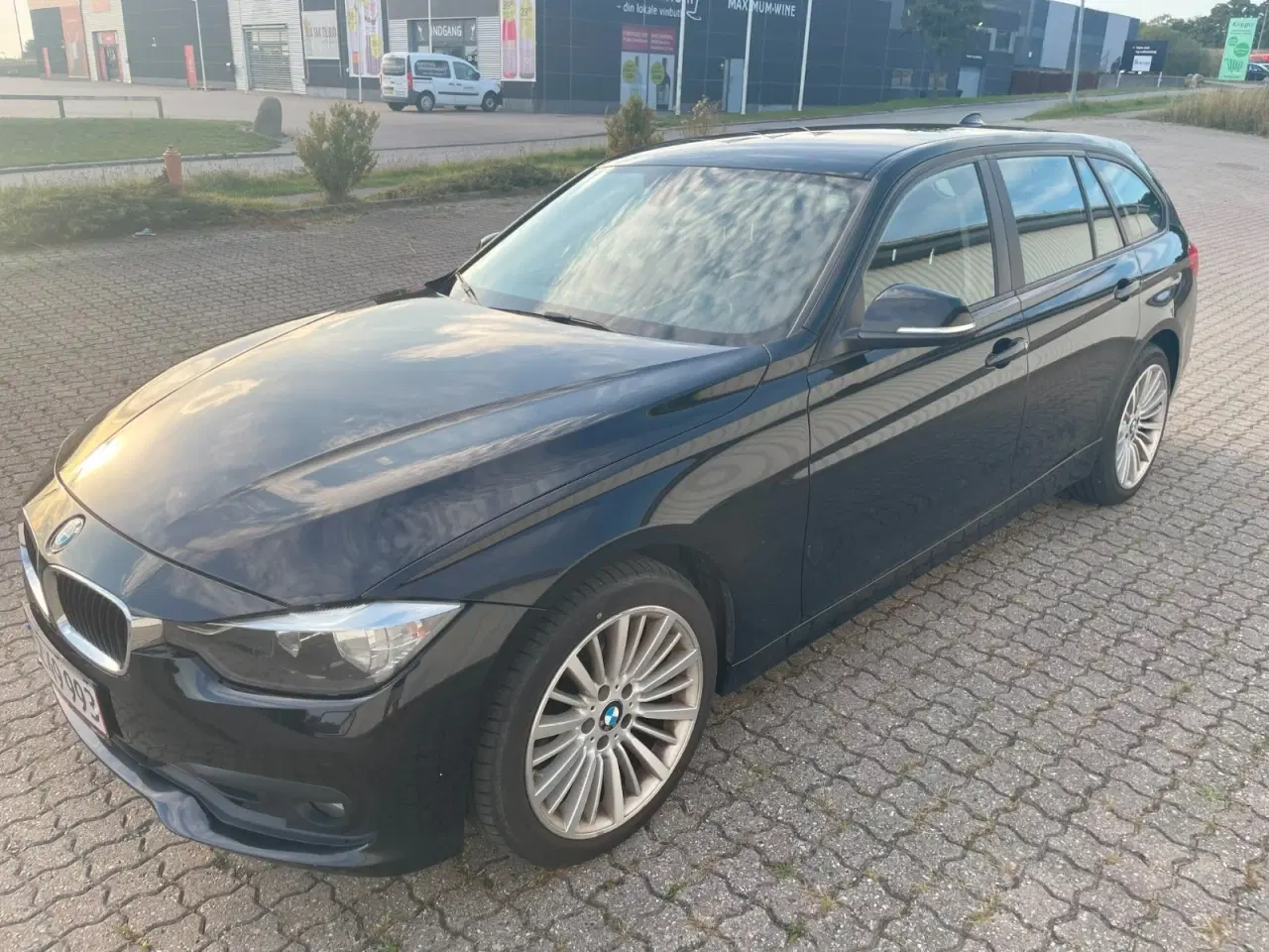 Billede 1 - BMW 320i 2,0 Touring aut.