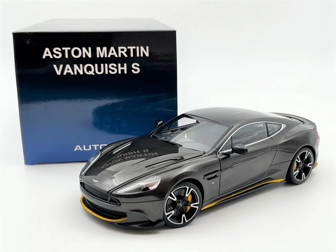 Billede 1 - 2017 Aston Martin Vanquish S AUTOart - 1:18 