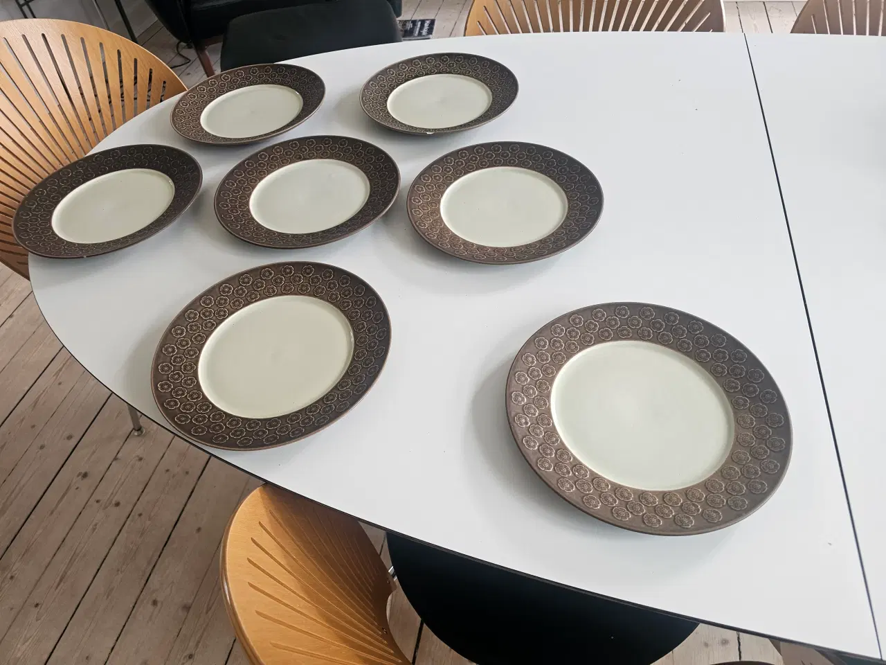 Billede 2 - Middagstallerkener fra Umbra af Quistgaard for B&G