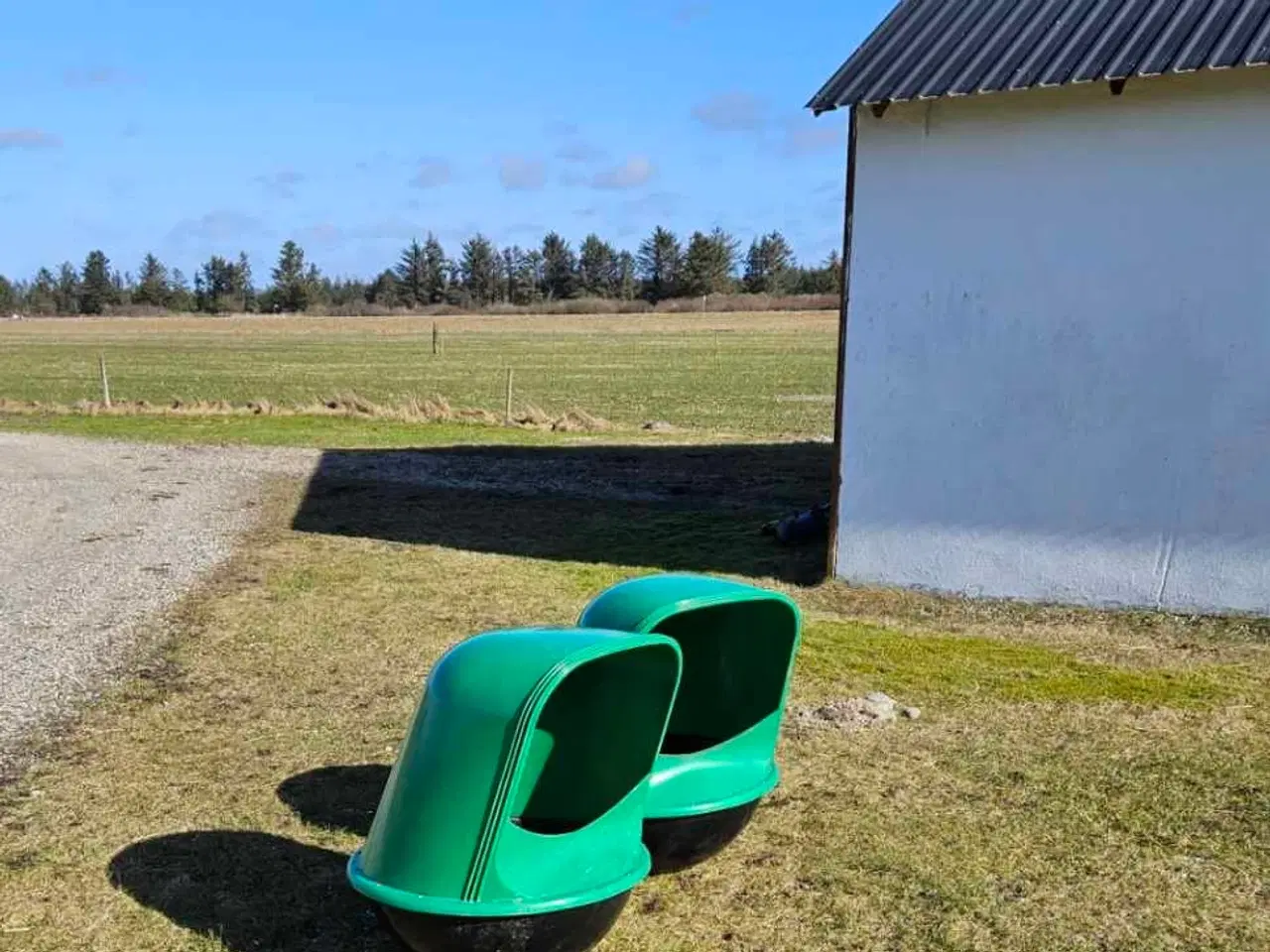 Billede 1 - 2 stk. Microfeeder MineralRocke Foderautomat