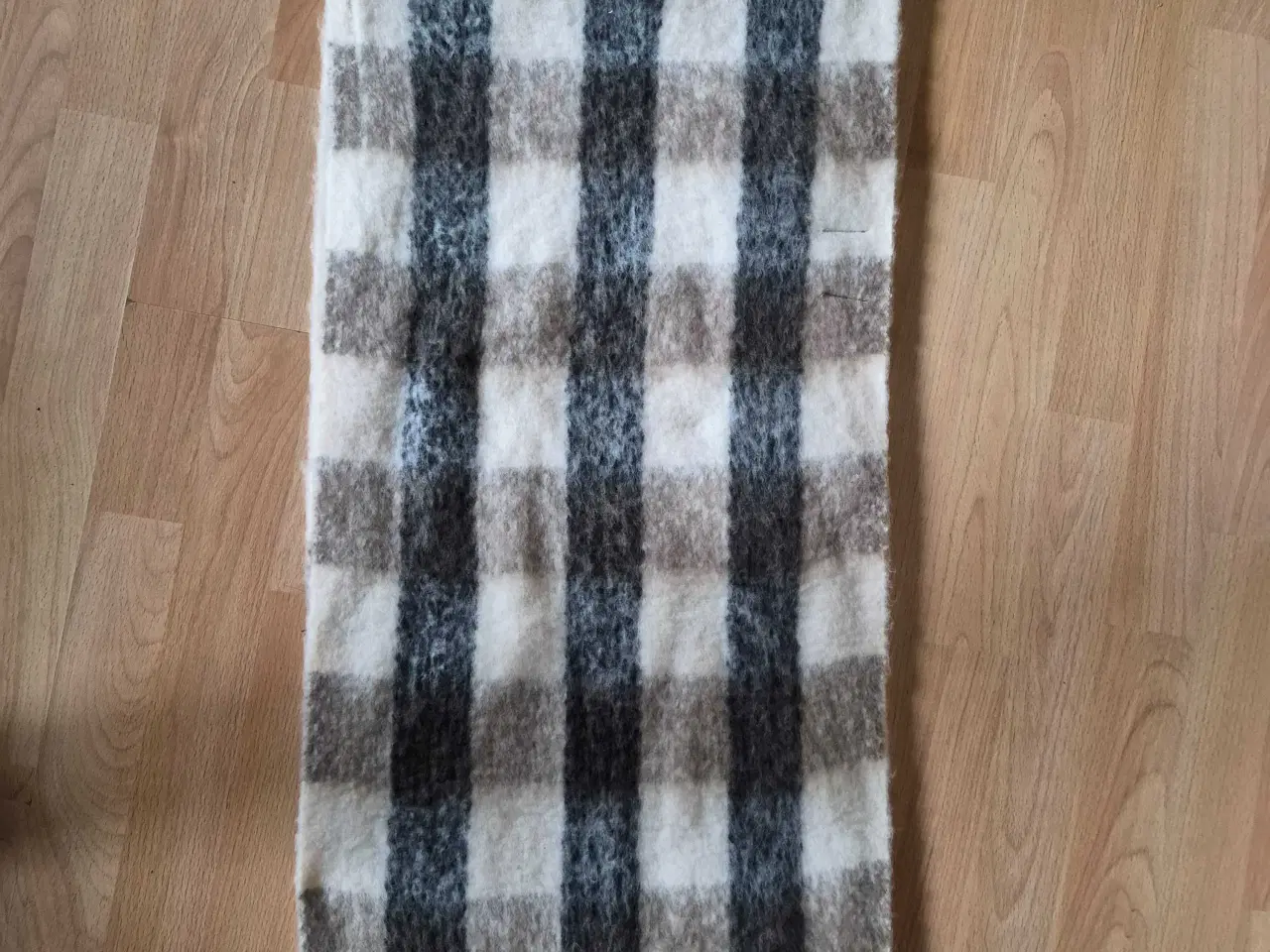 Billede 3 - Blødt halstørklæde 