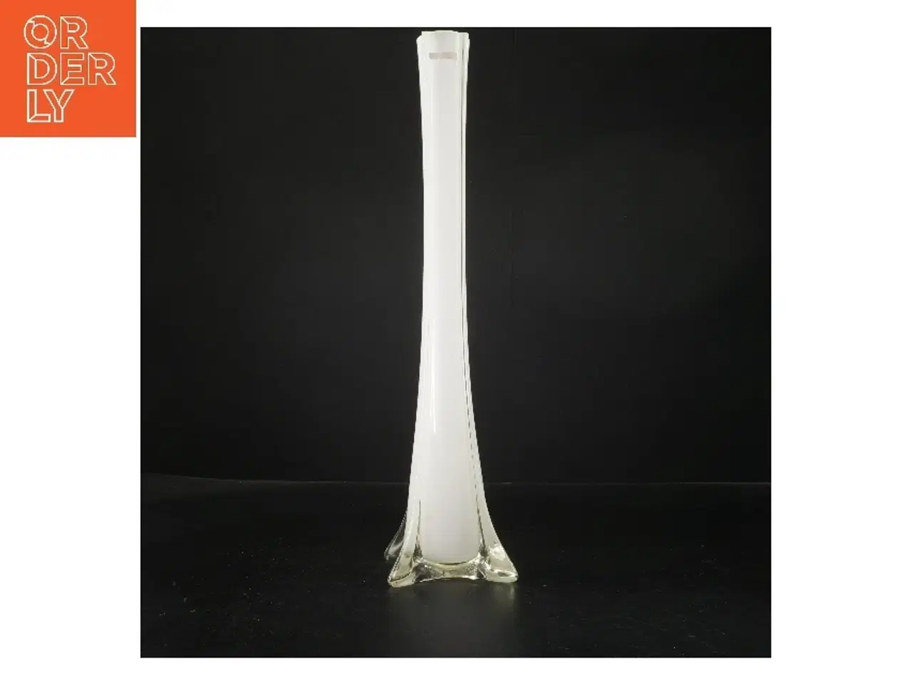 Billede 1 - Hvid vase fra holmegaard (str. 51x9x9 cm)