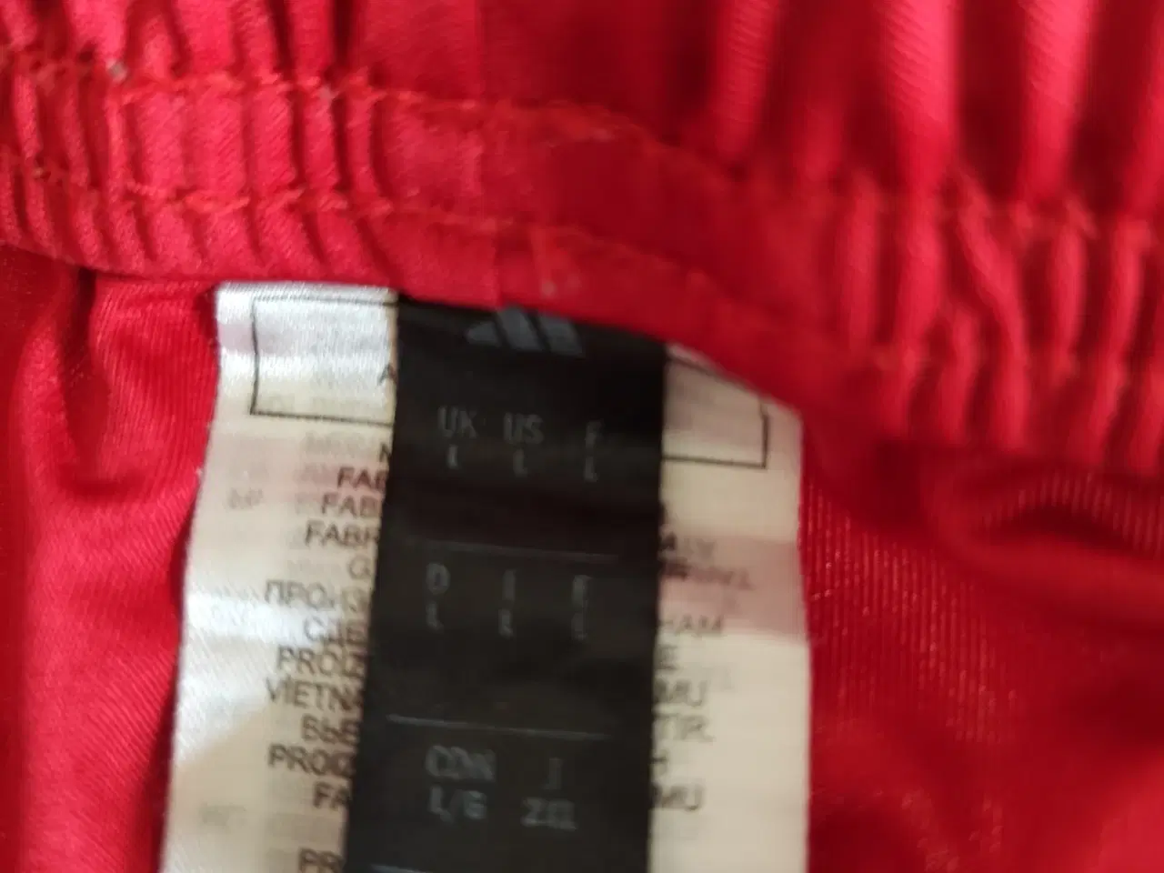 Billede 10 - LIVERPOOL FC Adidas Herre 25/26 Hjemmetrøje+shorts