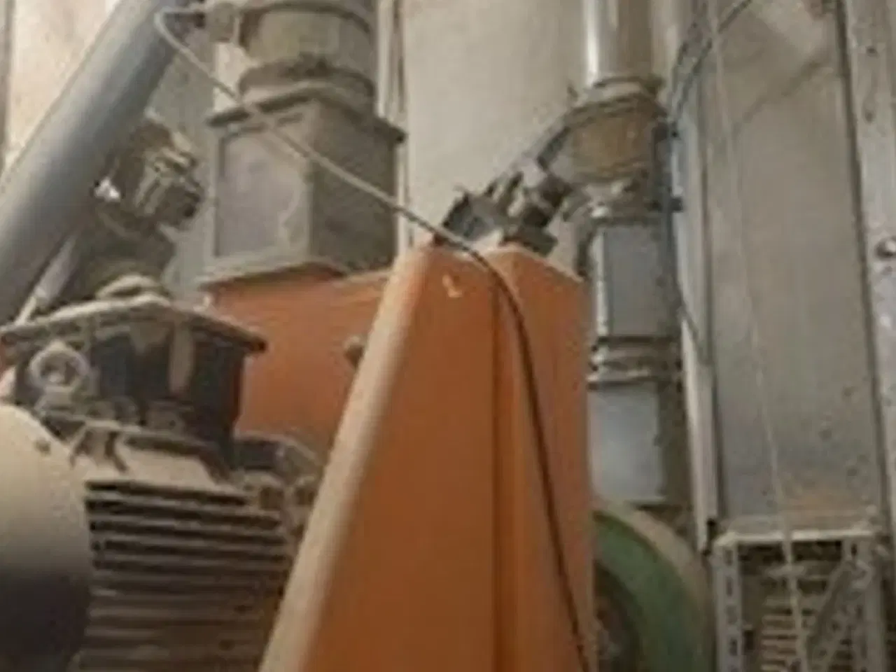 Billede 8 - Big Dutchman Siloer og blandeanlæg