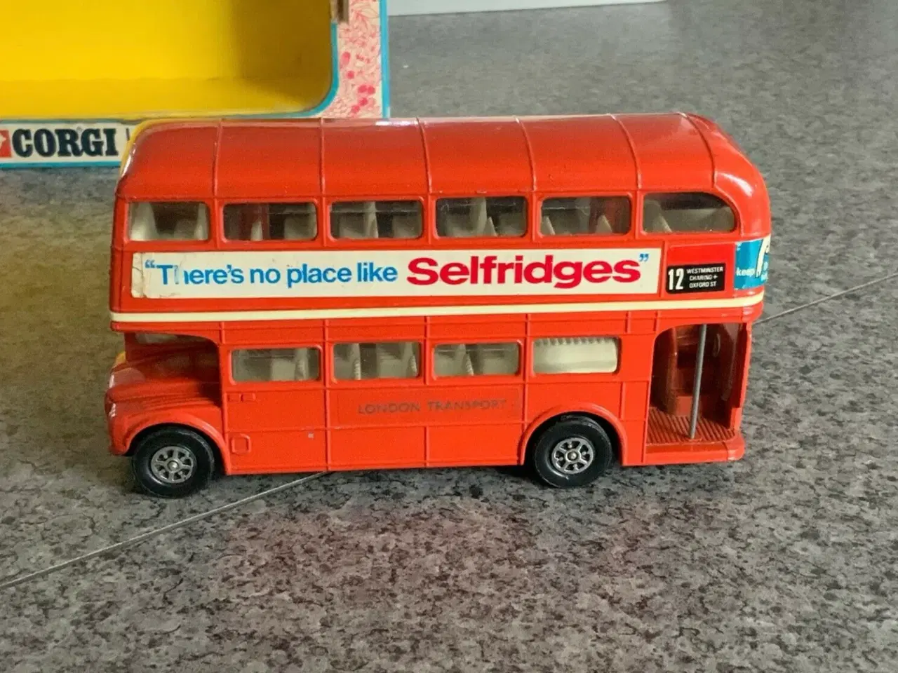Billede 1 - Corgi Toys 467 London Routemaster Bus “Selfridges”