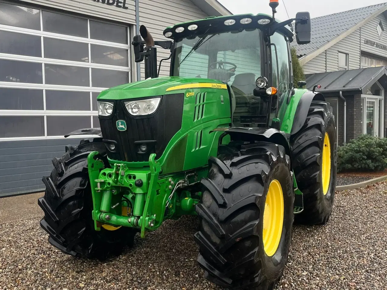 Billede 10 - John Deere 6215R Med frontlift 50KMT