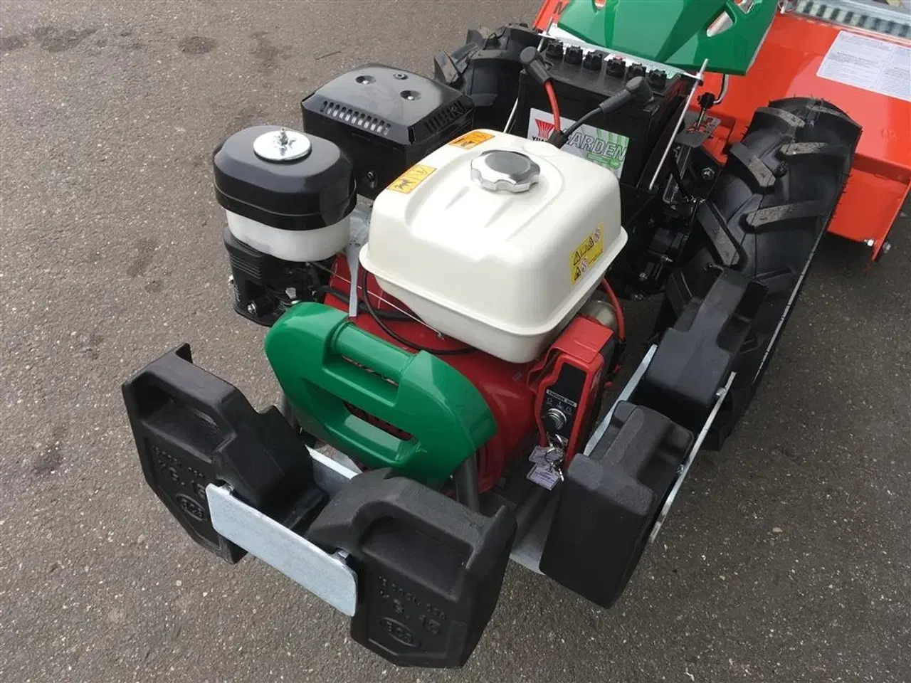 Billede 6 - Ferrari 360 - Honda Benzin Tilbud med 84cm stennedlægningsfræser