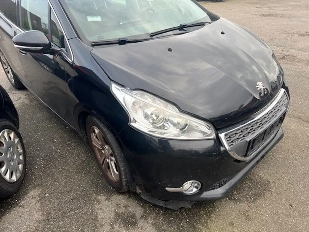 Billede 1 - Peugeot 208 Allure 1,6 HDI med skade 