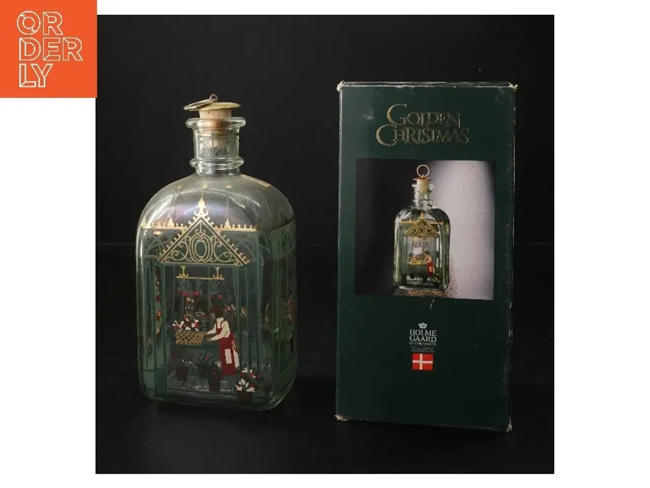 Billede 1 - Glasflaske med julemotiv fra Holmegaard (str. 18x7x9 cm)