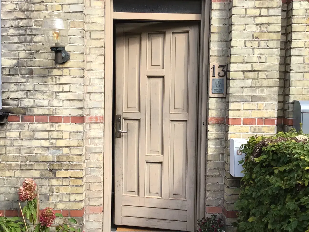 Billede 1 - Flot hoveddør