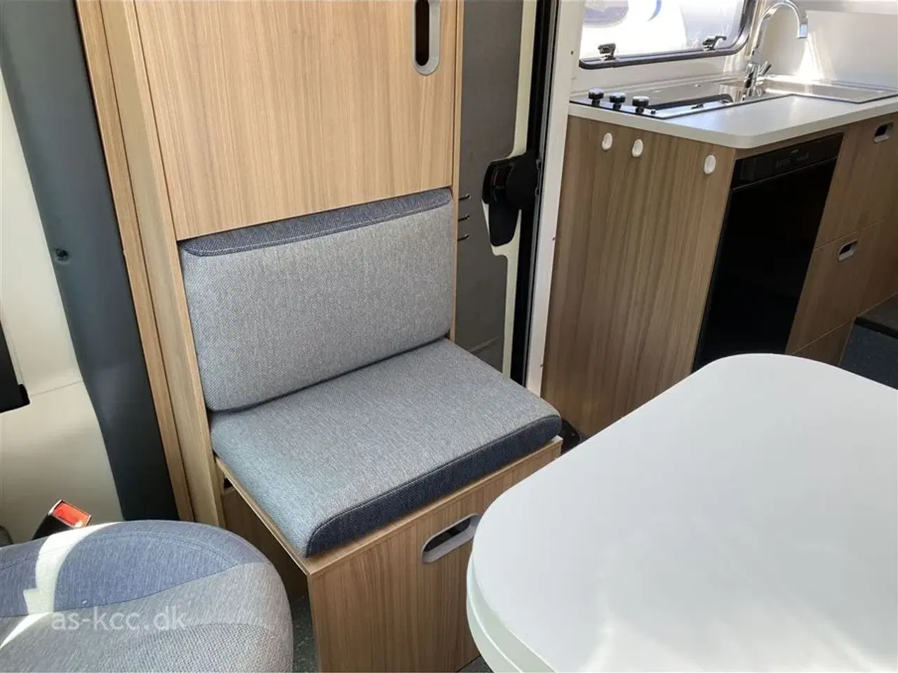 Billede 12 - 2018 - Sun Living S 65   Sun Living S 65 SL autocamper med 2 enkelt senge