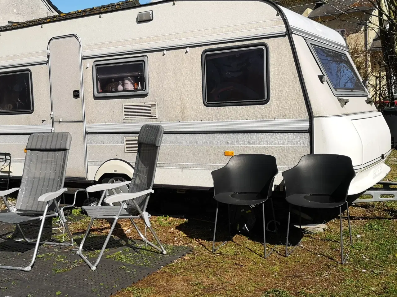 Billede 1 - Slidt Hobby Campingvogn til salg