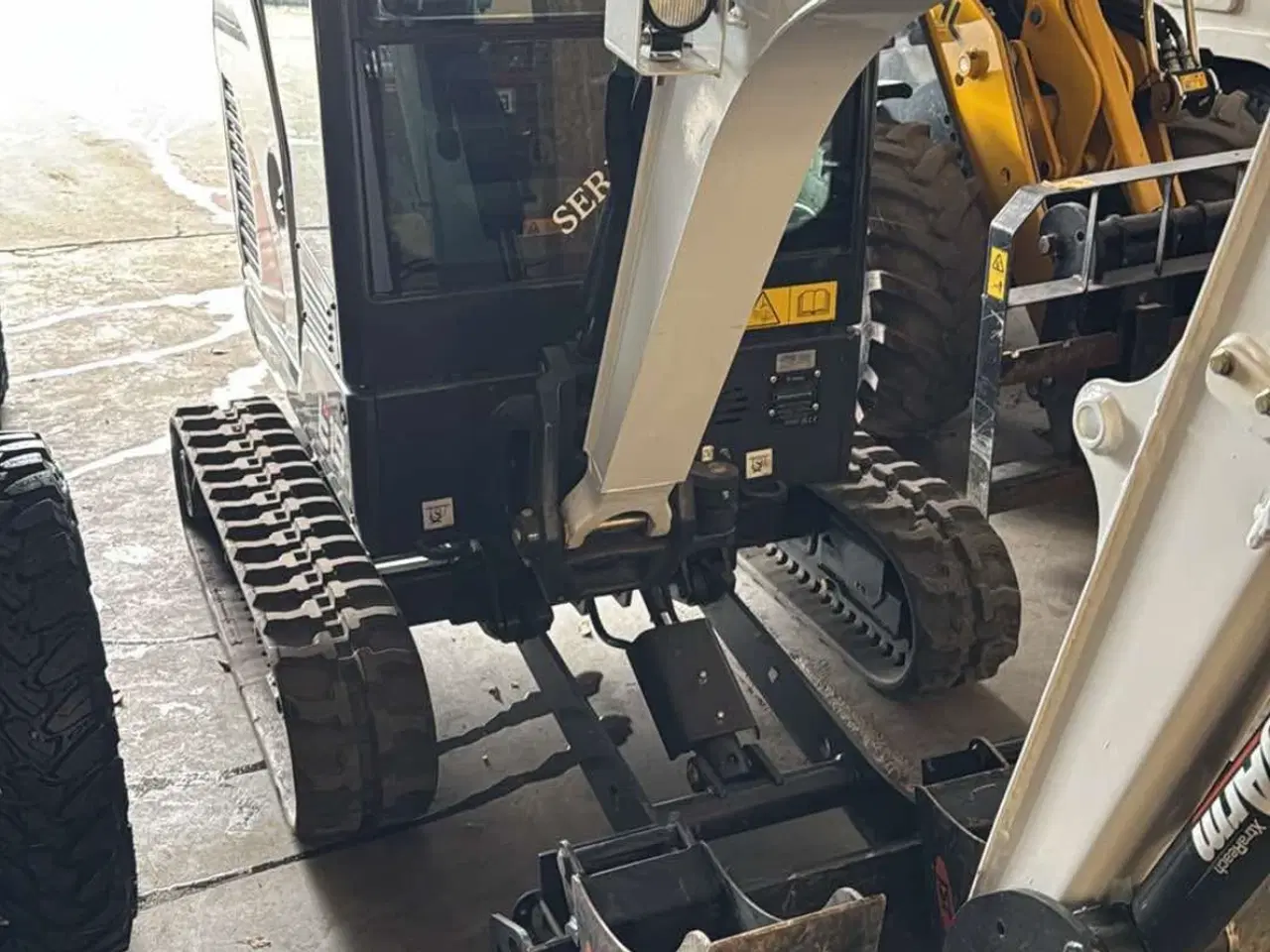 Billede 3 - Bobcat E19 lavt timetal 