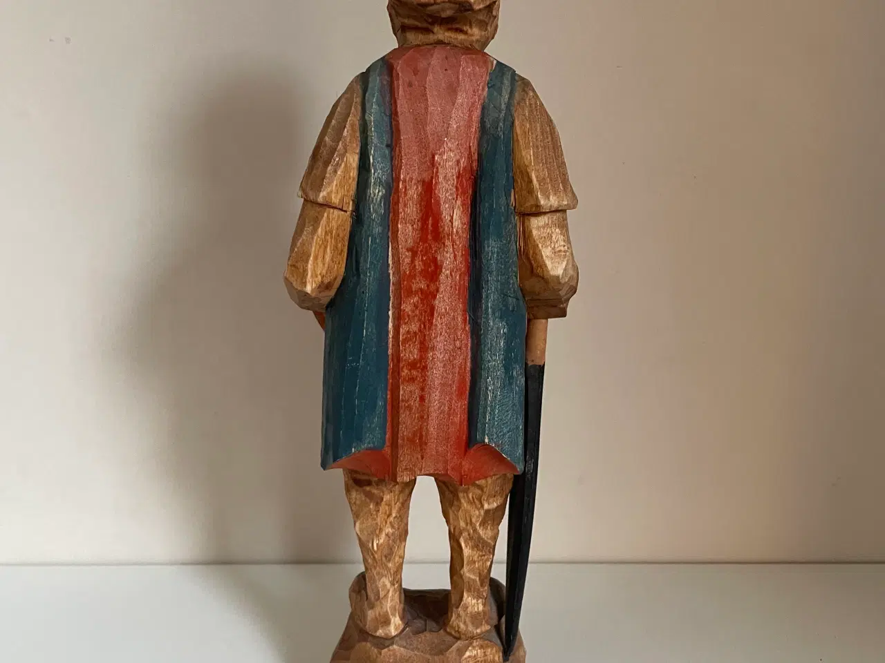 Billede 2 - Frihed Knudsen træ figur 