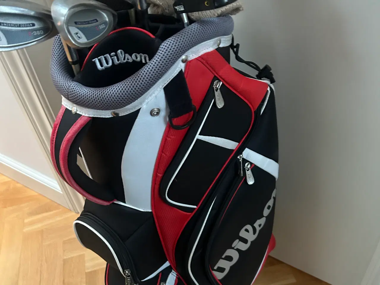 Billede 3 - Golfkøller med bag