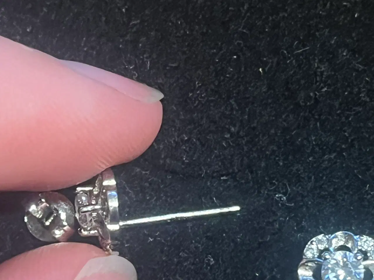 Billede 5 - 925 sterling sølv ørestikkere med diamanter