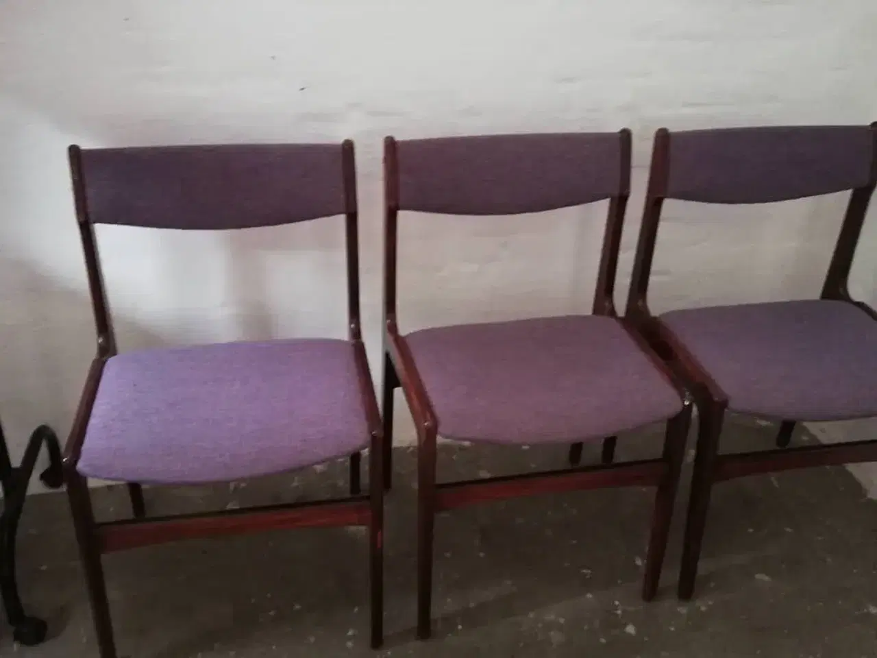 Billede 2 - Sofabord og 3 stole