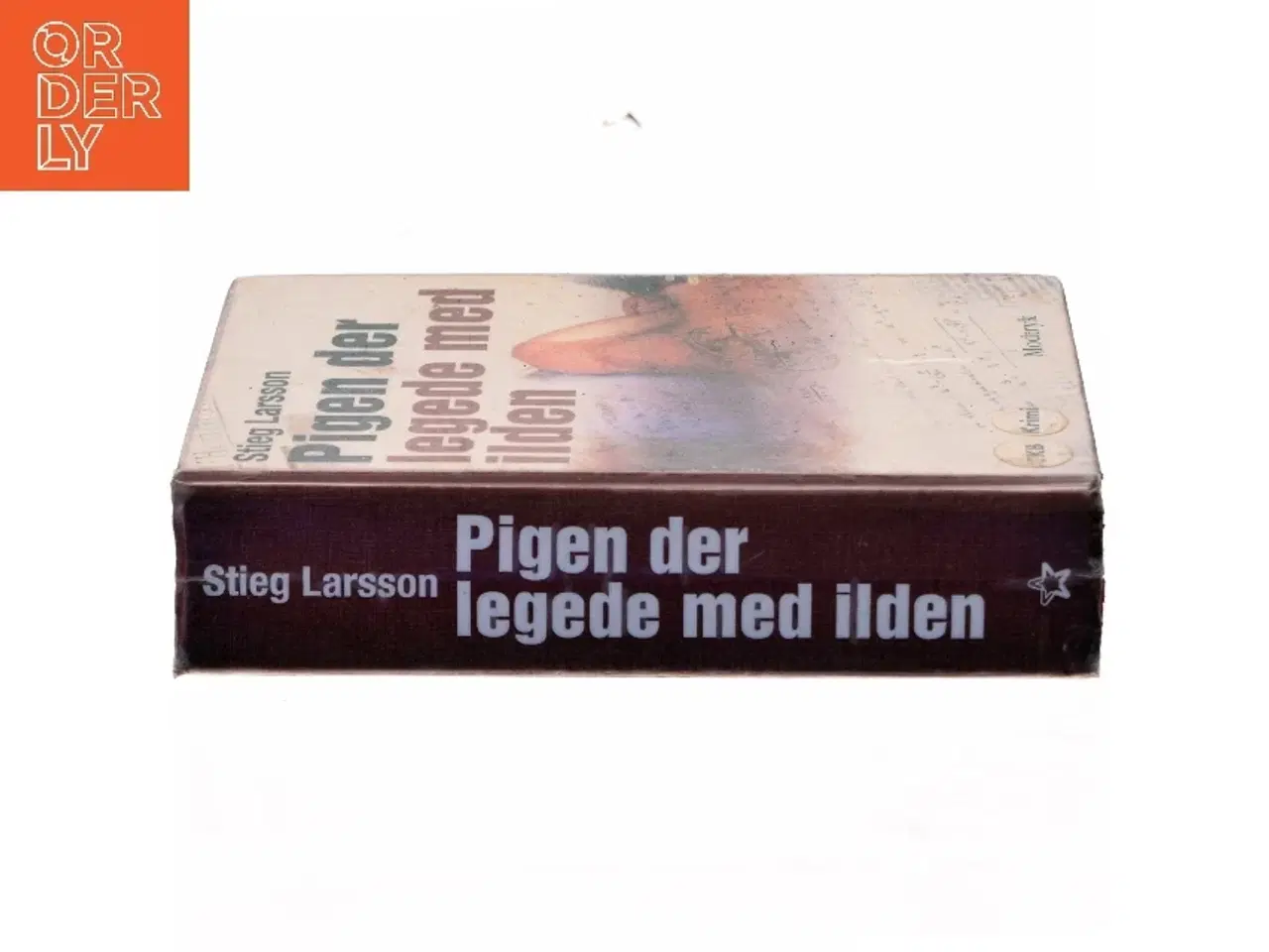 Billede 2 - Pigen der legede med ilden af Stieg Larsson fra Modtryk