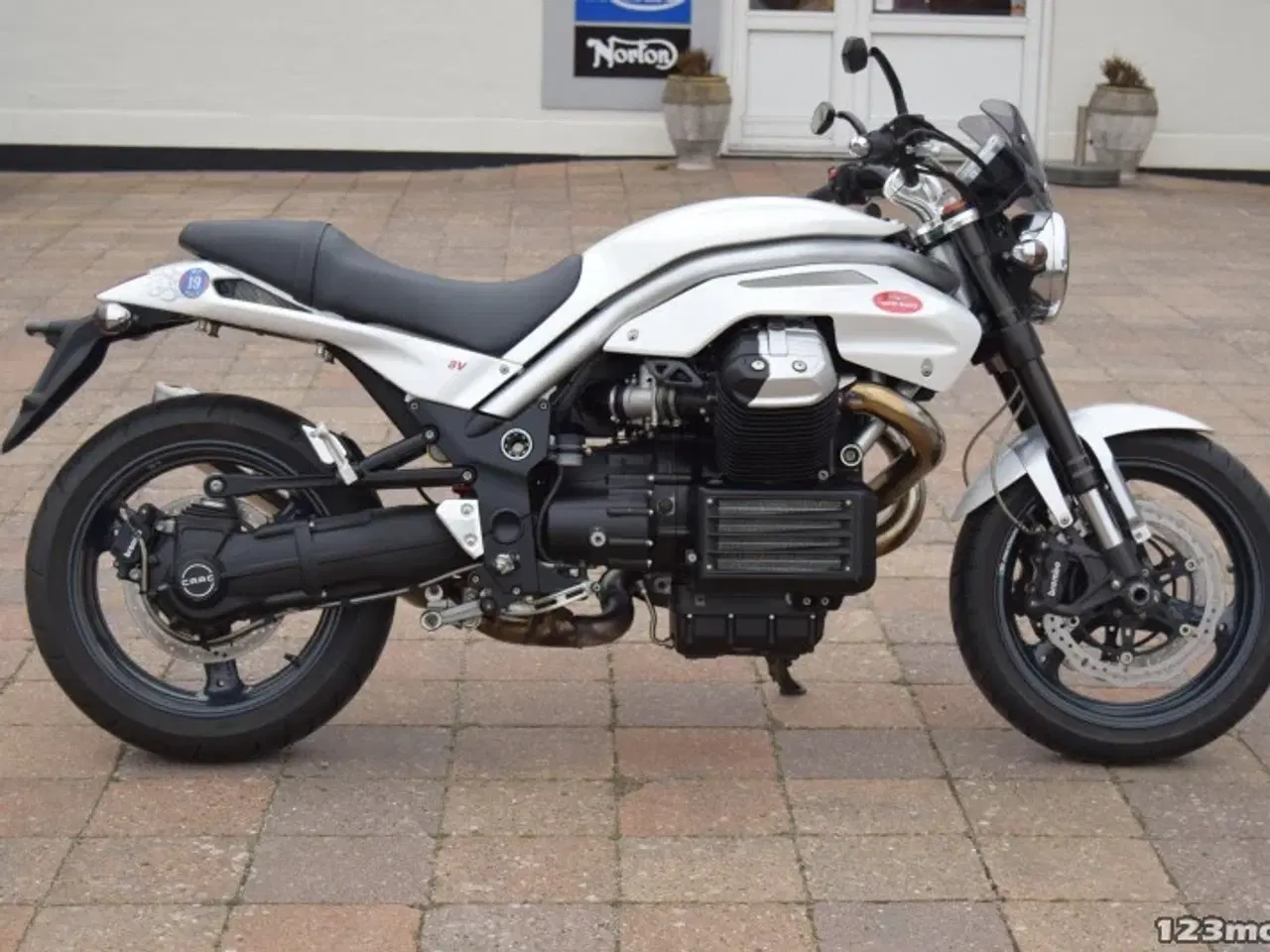 Billede 1 - Moto Guzzi Griso 1200 Naked bike